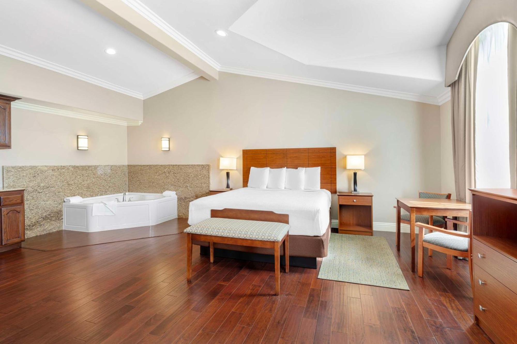 Best Western Oxnard Inn Extérieur photo