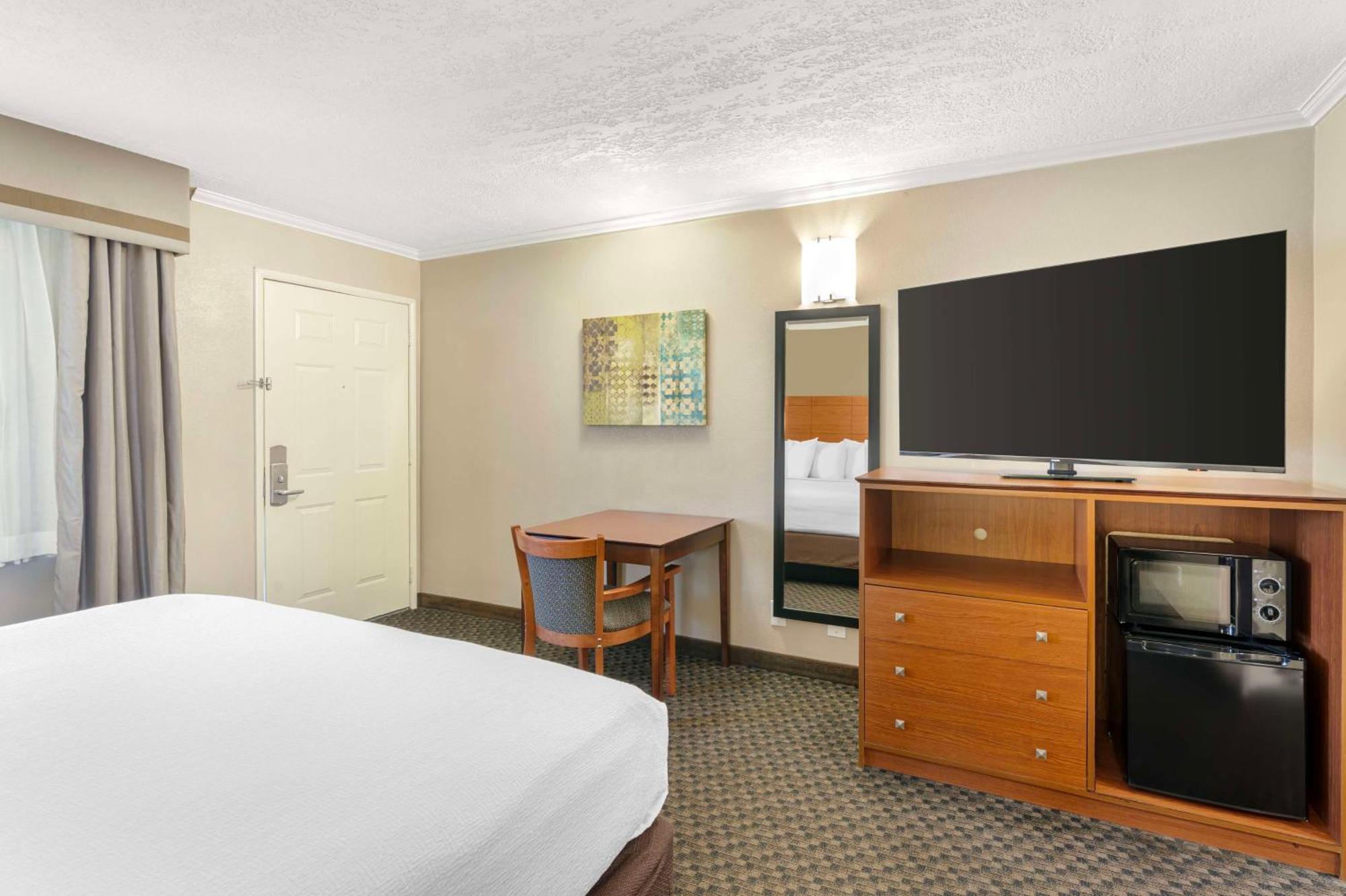 Best Western Oxnard Inn Extérieur photo
