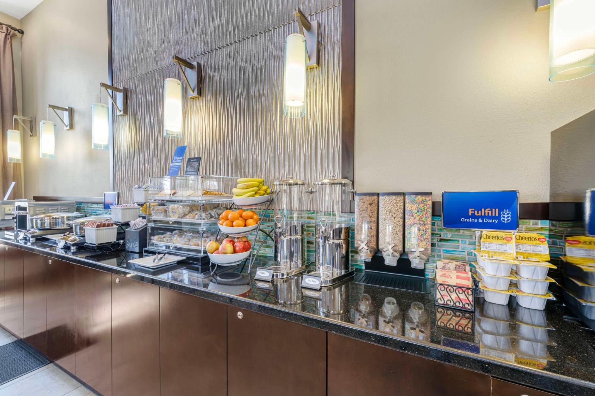Best Western Oxnard Inn Extérieur photo